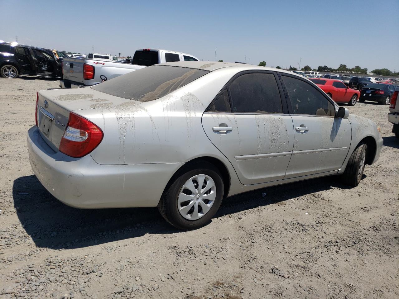 2004 Toyota Camry Le - Фото 3