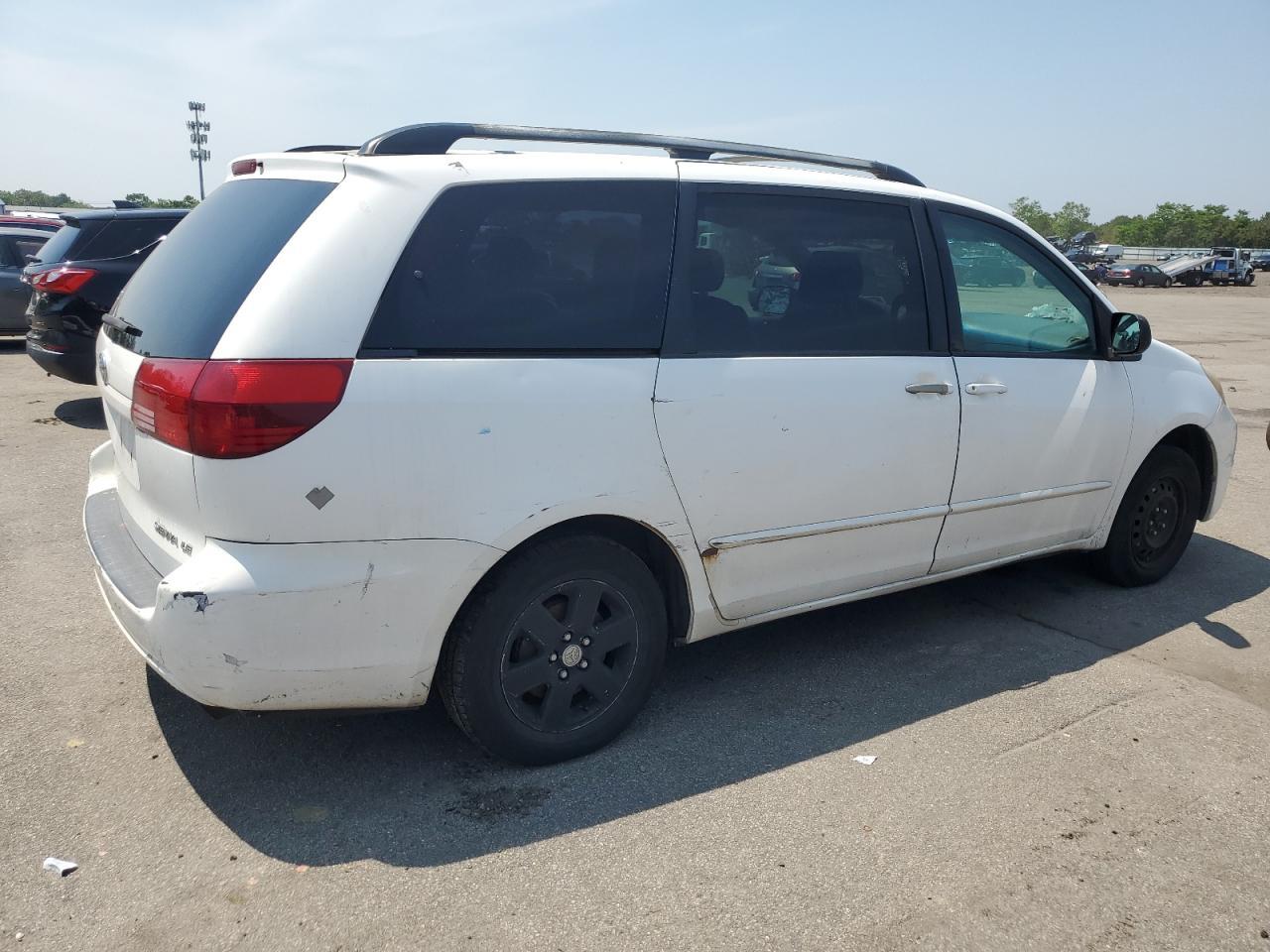 2004 Toyota Sienna Ce - Image 3