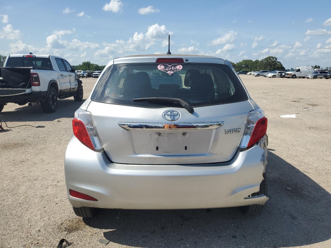 2012 Toyota Yaris - Фото 6
