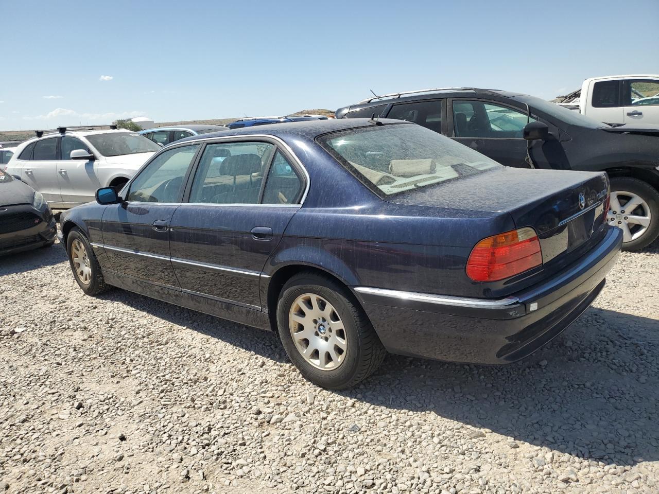 2001 BMW 740 Il - Image 2