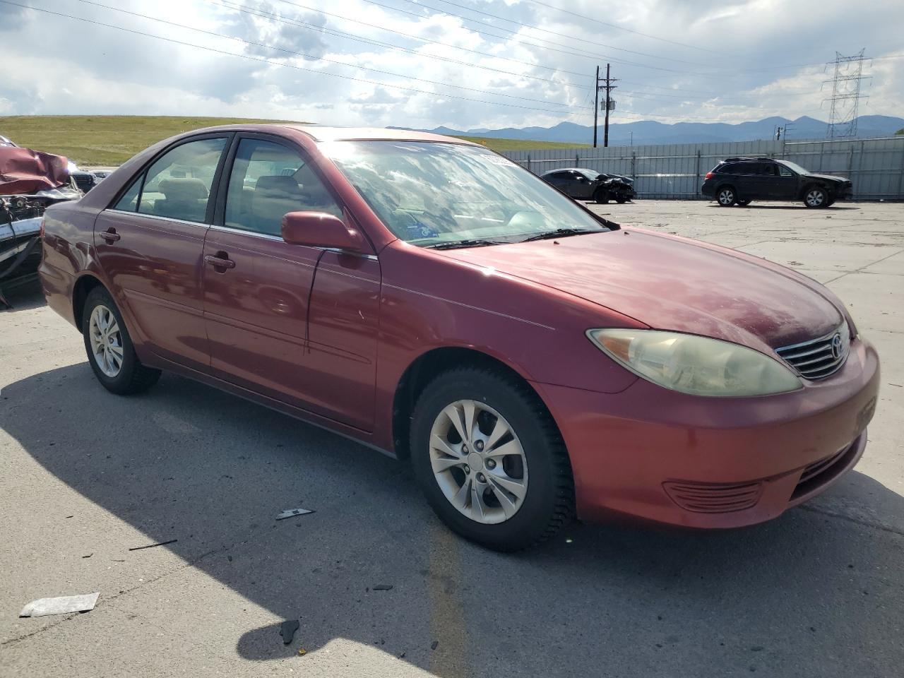 2005 Toyota Camry Le - Фото 4