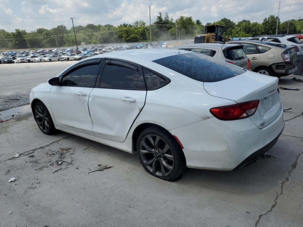 2016 Chrysler 200 S - Image 2