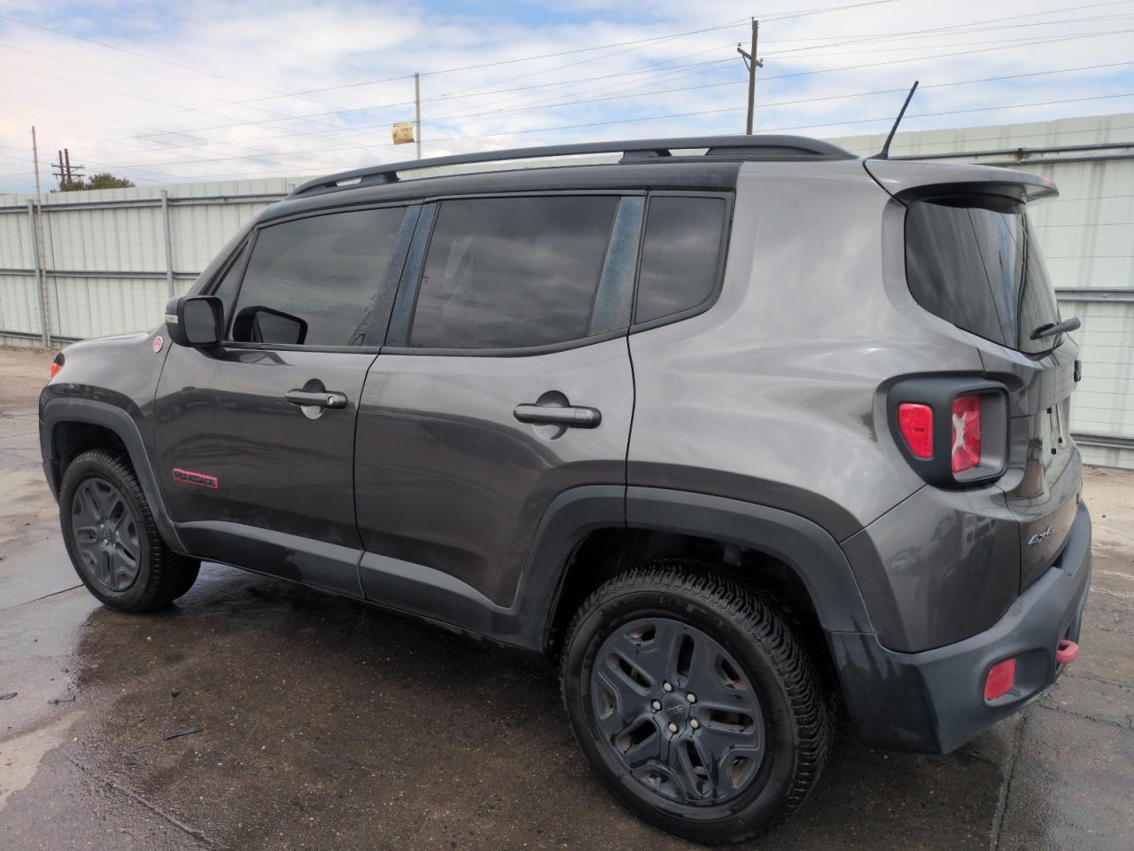 2018 Jeep Renegade Trailhawk - Фото 2