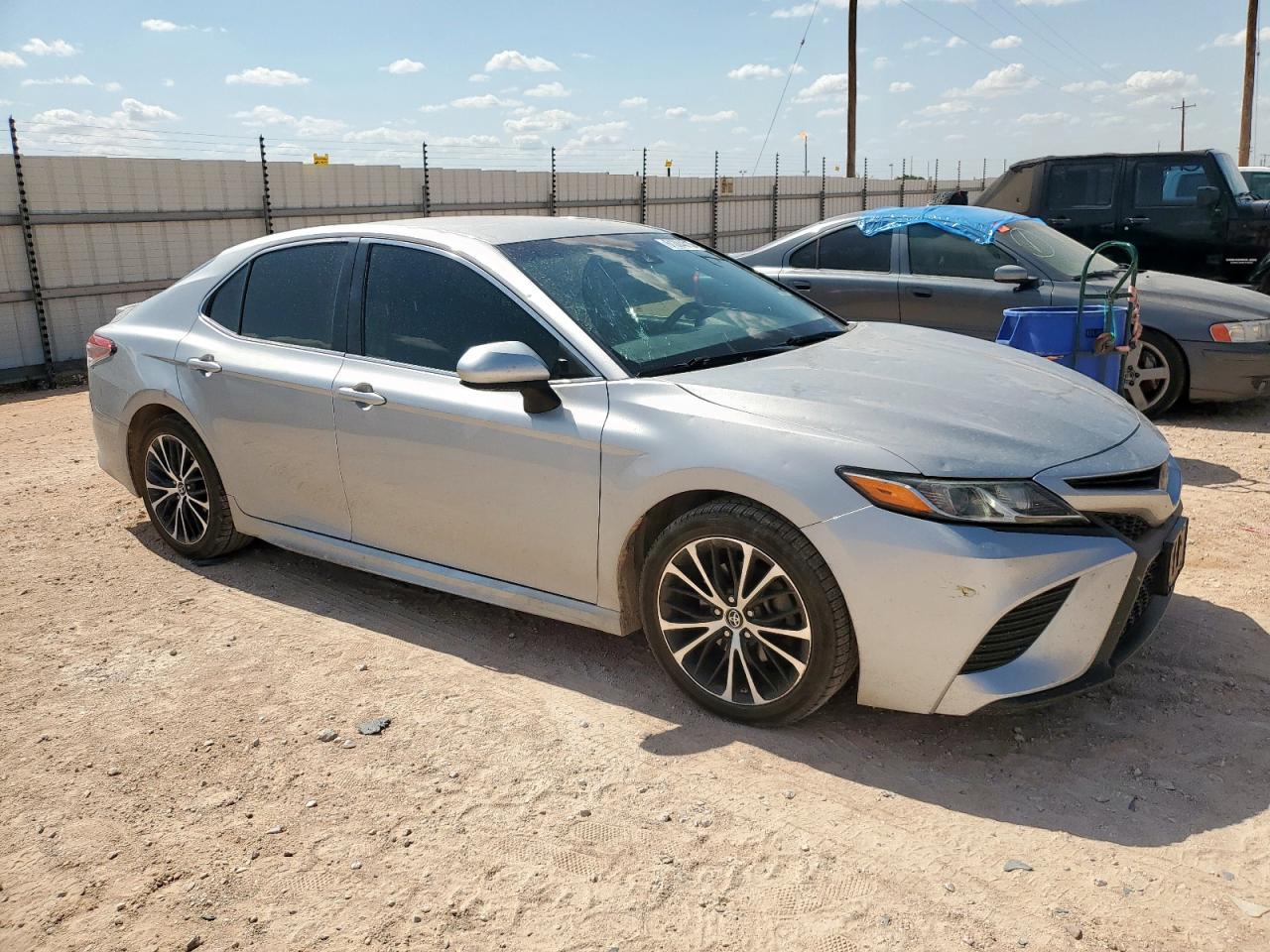 2018 Toyota Camry L - Фото 4