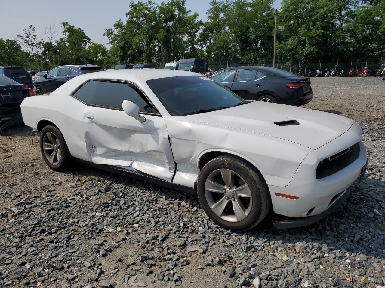 2016 Dodge Challenger Sxt - Image 4
