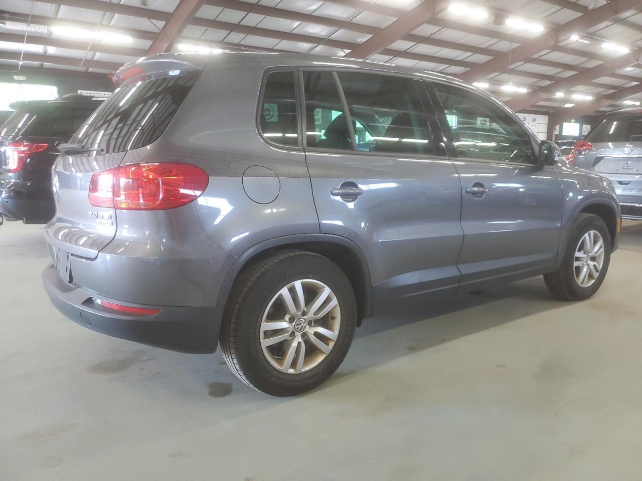 2013 Volkswagen Tiguan S - Image 3