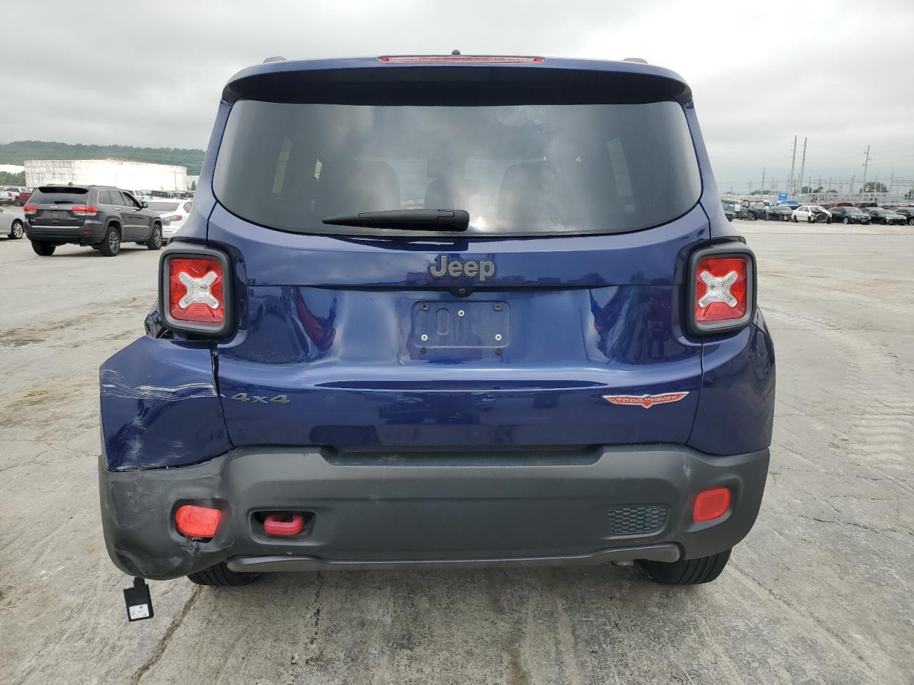 2016 Jeep Renegade Trailhawk - Фото 6