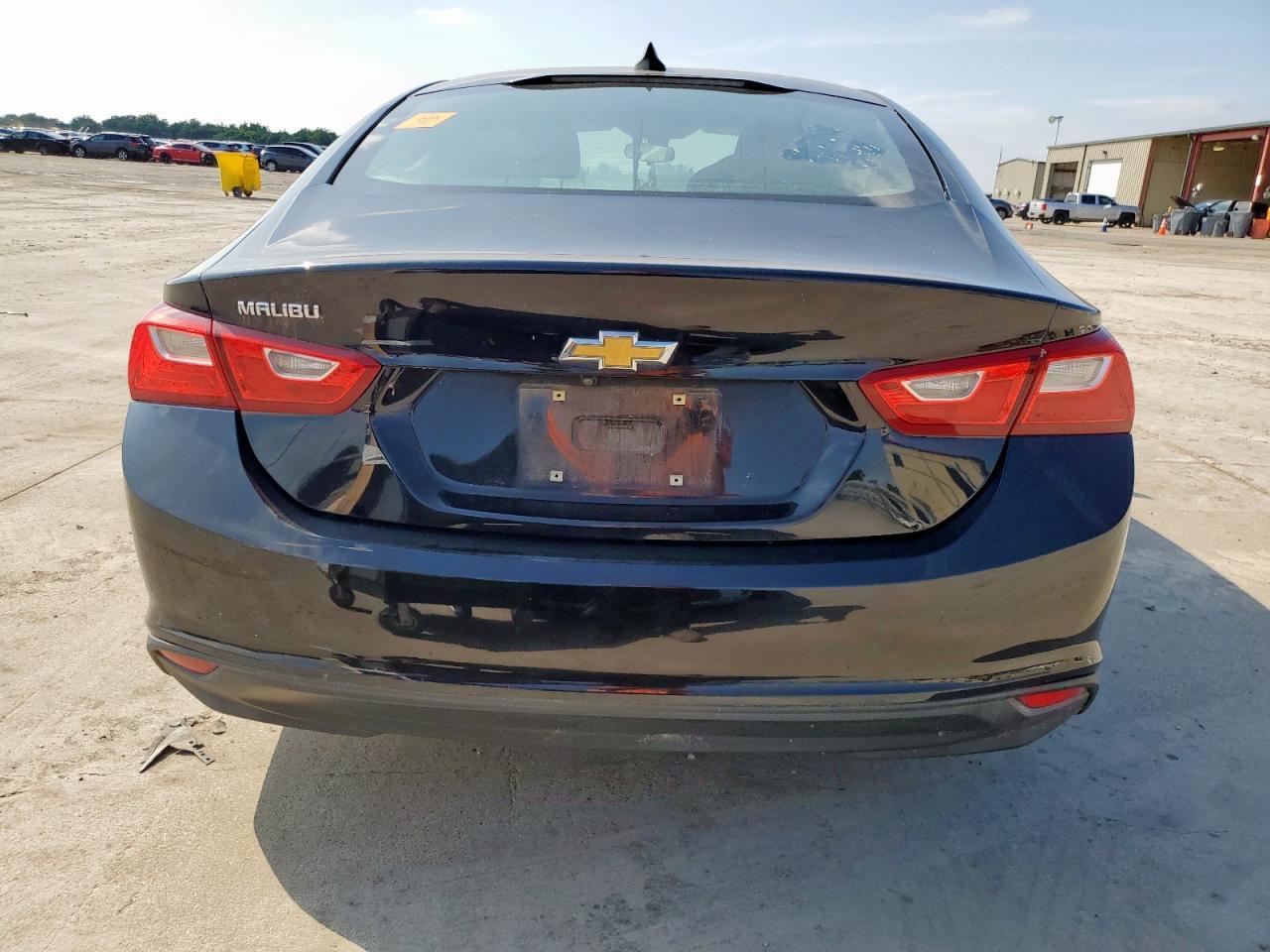 2018 Chevrolet Malibu Ls - Image 6