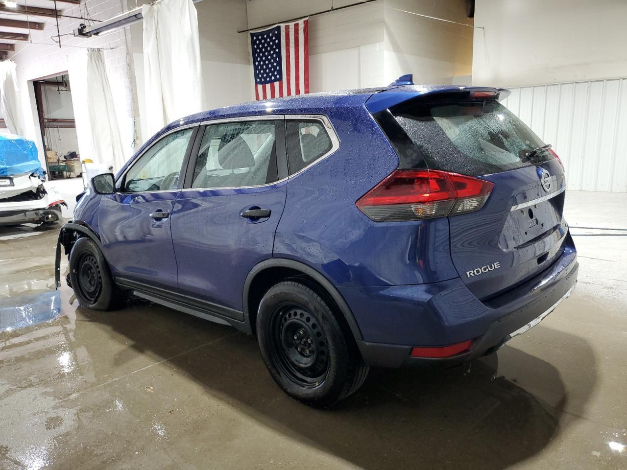 2018 Nissan Rogue S - Фото 2