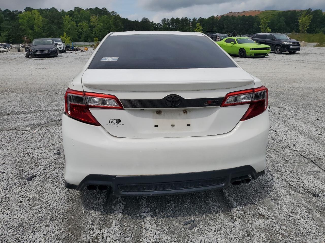 2014 Toyota Camry L - Фото 6