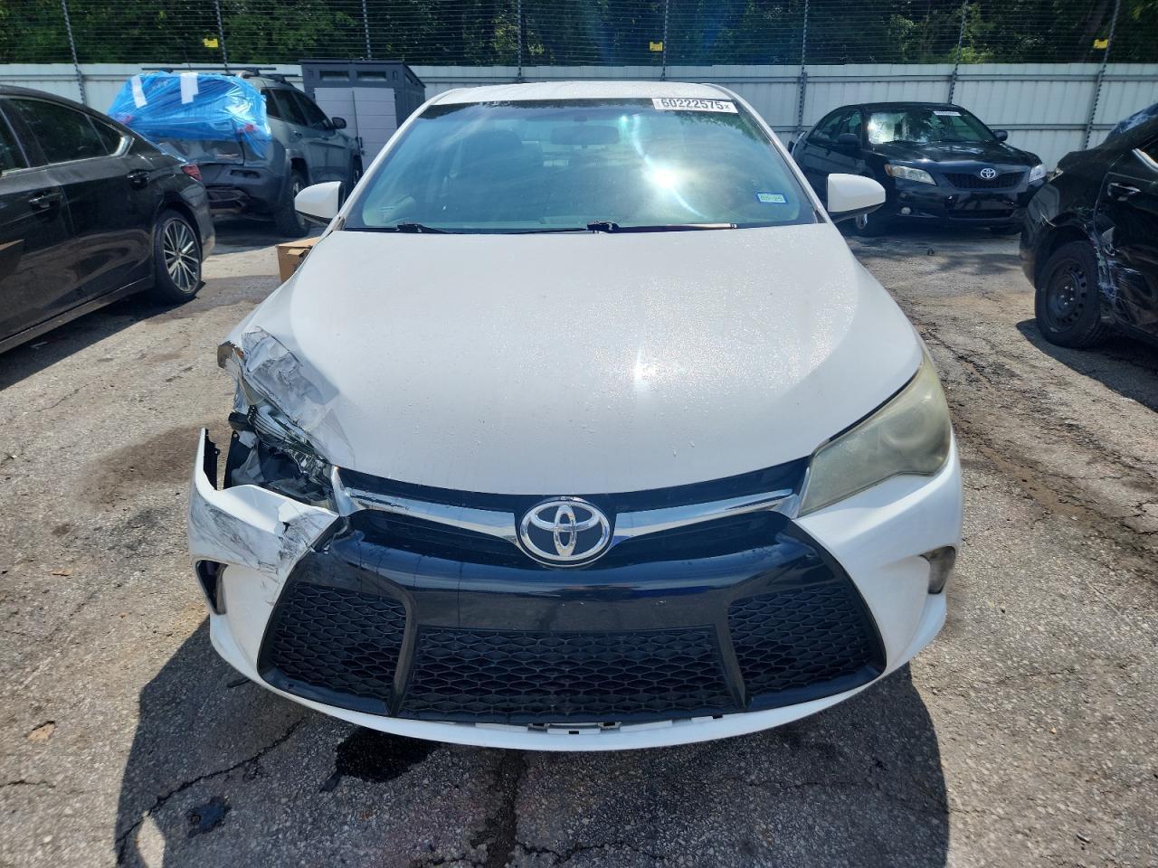 2016 Toyota Camry Le - Фото 5