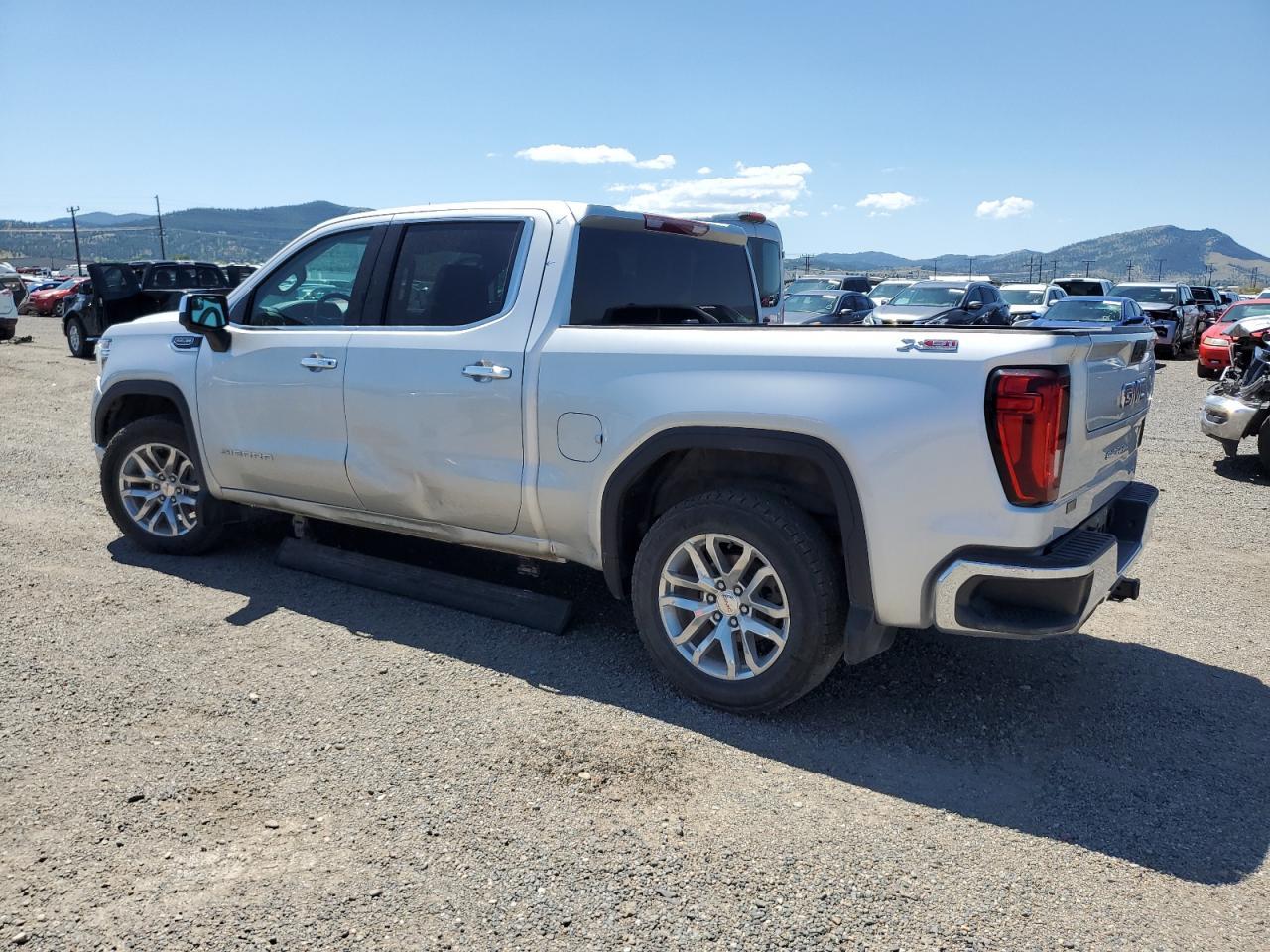 2021 GMC Sierra K1500 Slt - Image 2