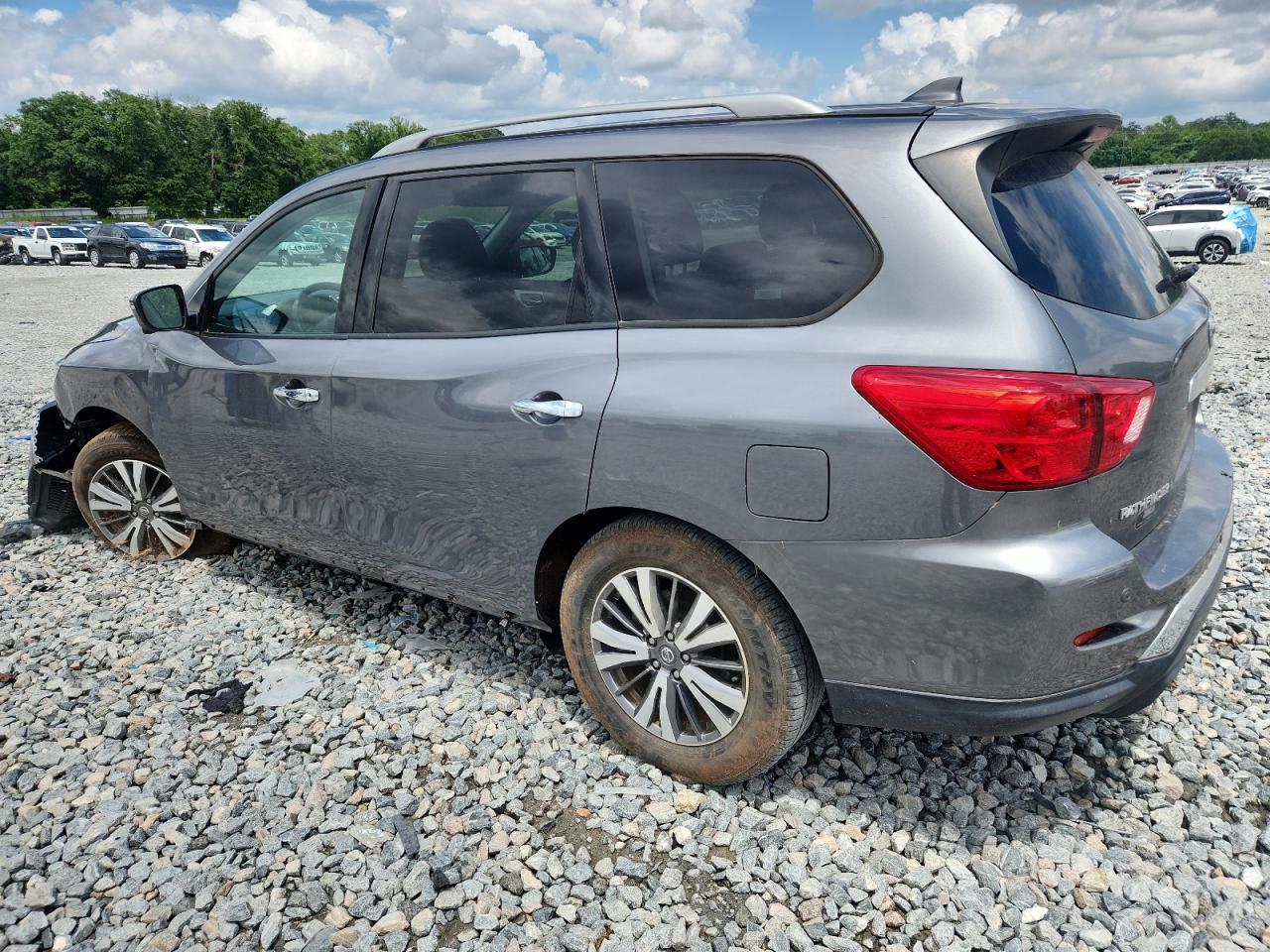 2020 Nissan Pathfinder Sl - Фото 2