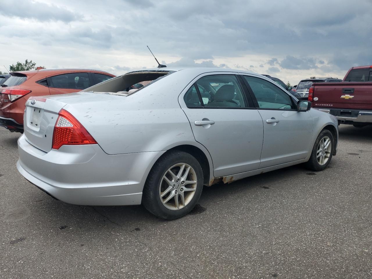 2010 Ford Fusion S - Фото 3