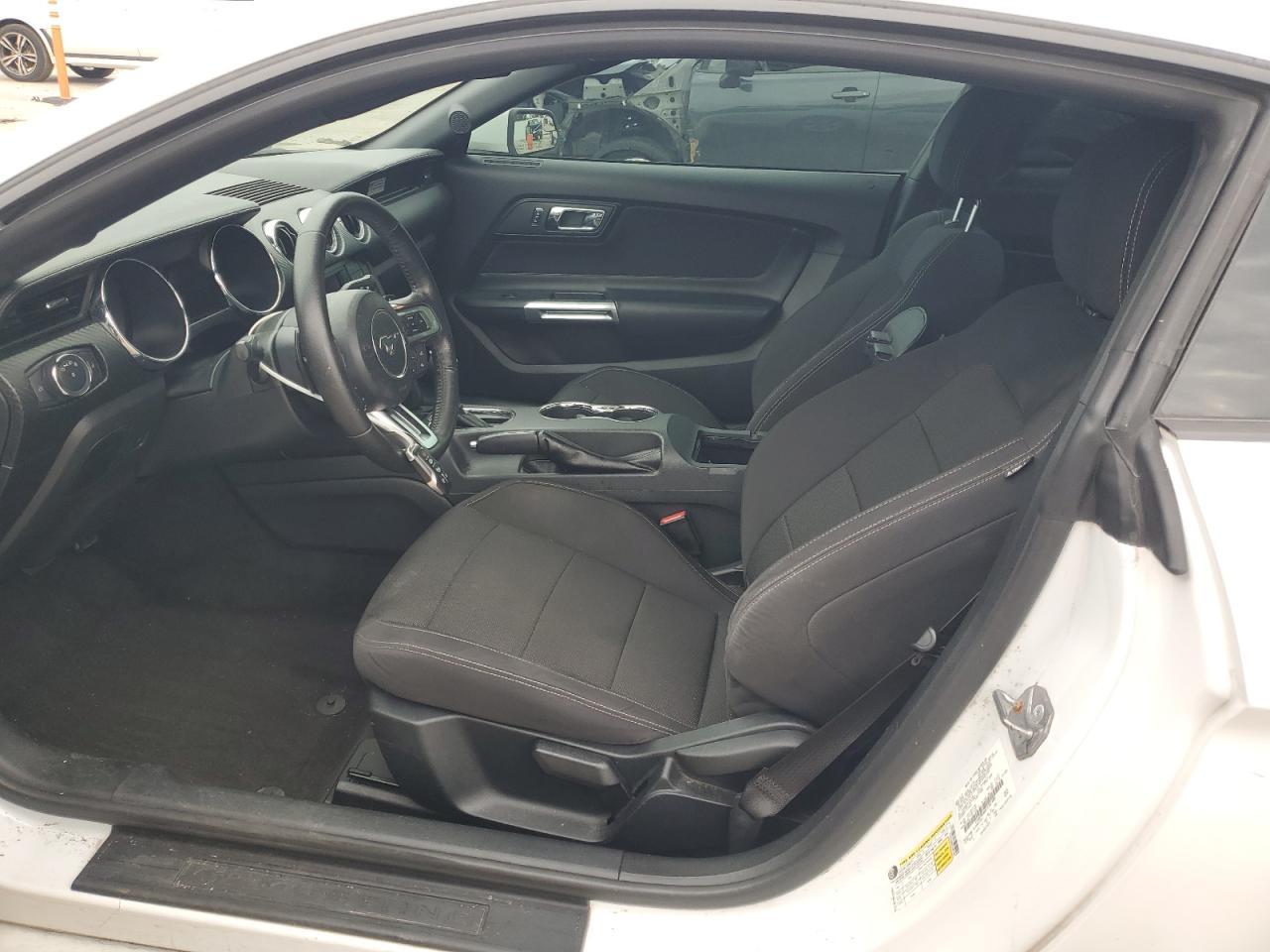2015 Ford Mustang - Image 7