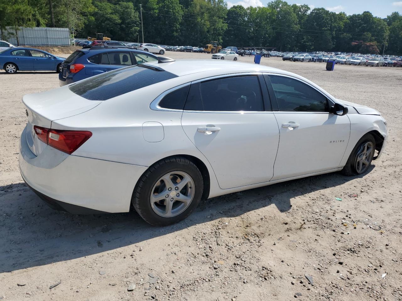 2018 Chevrolet Malibu Ls - Image 3