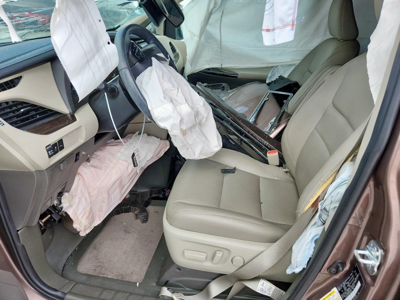 2020 Toyota Sienna Xle - Фото 7