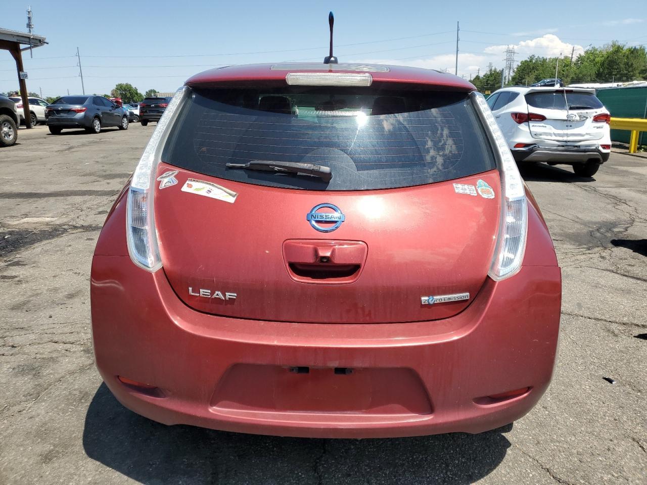 2013 Nissan Leaf S - Фото 6