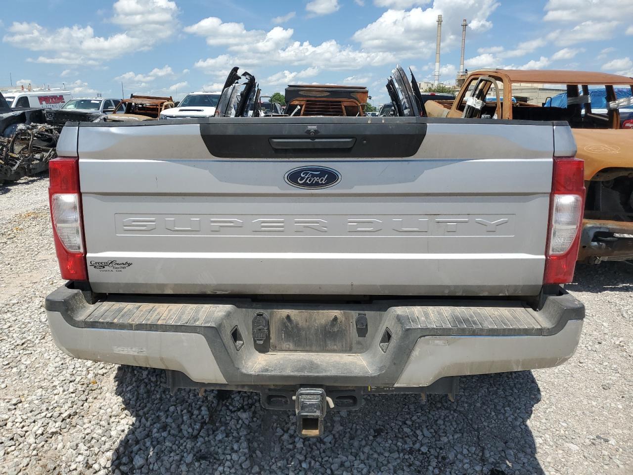 2022 Ford F350 Super Duty - Фото 6