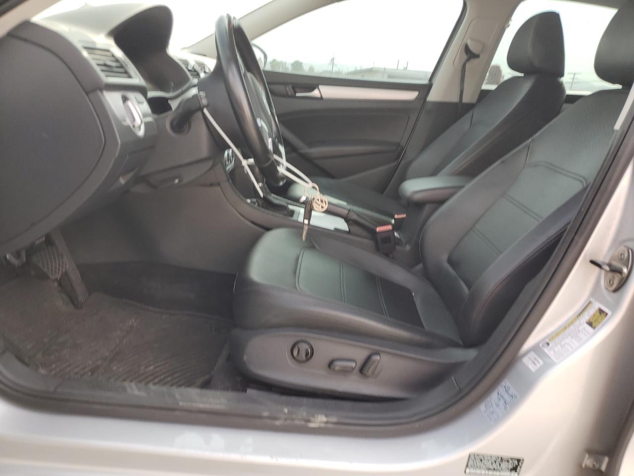 2012 Volkswagen Passat Se - Image 7