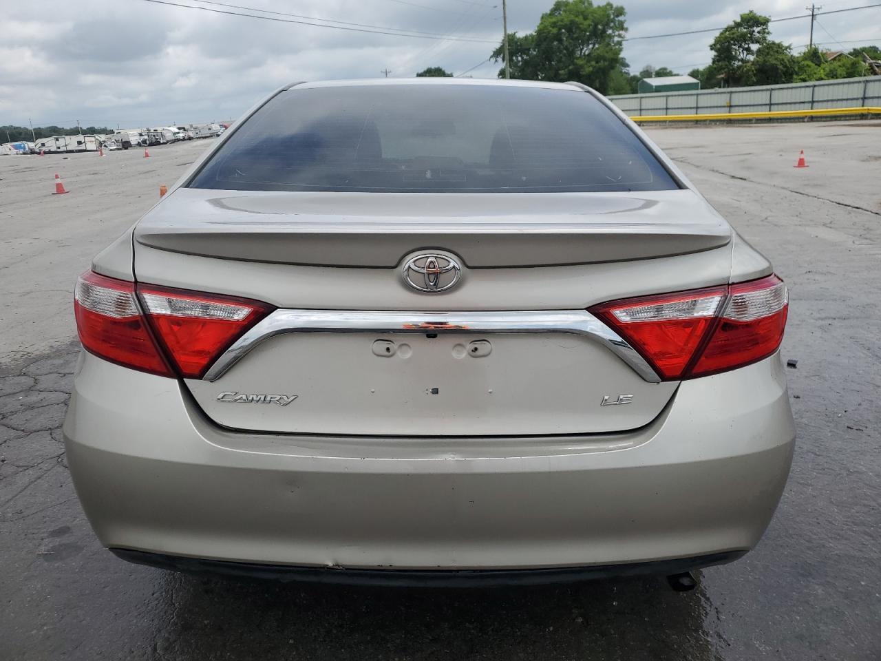 2015 Toyota Camry Le - Image 6