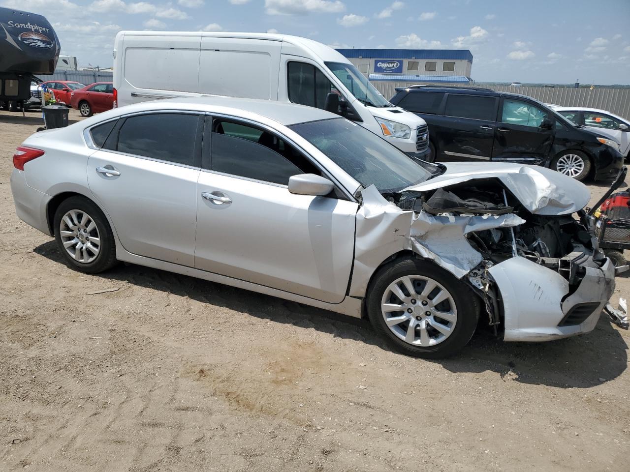 2016 Nissan Altima 2.5 - Фото 4