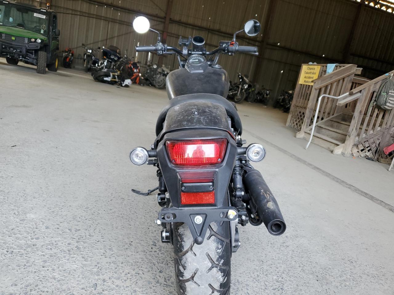 2024 Honda Vt750 C2B - Фото 6