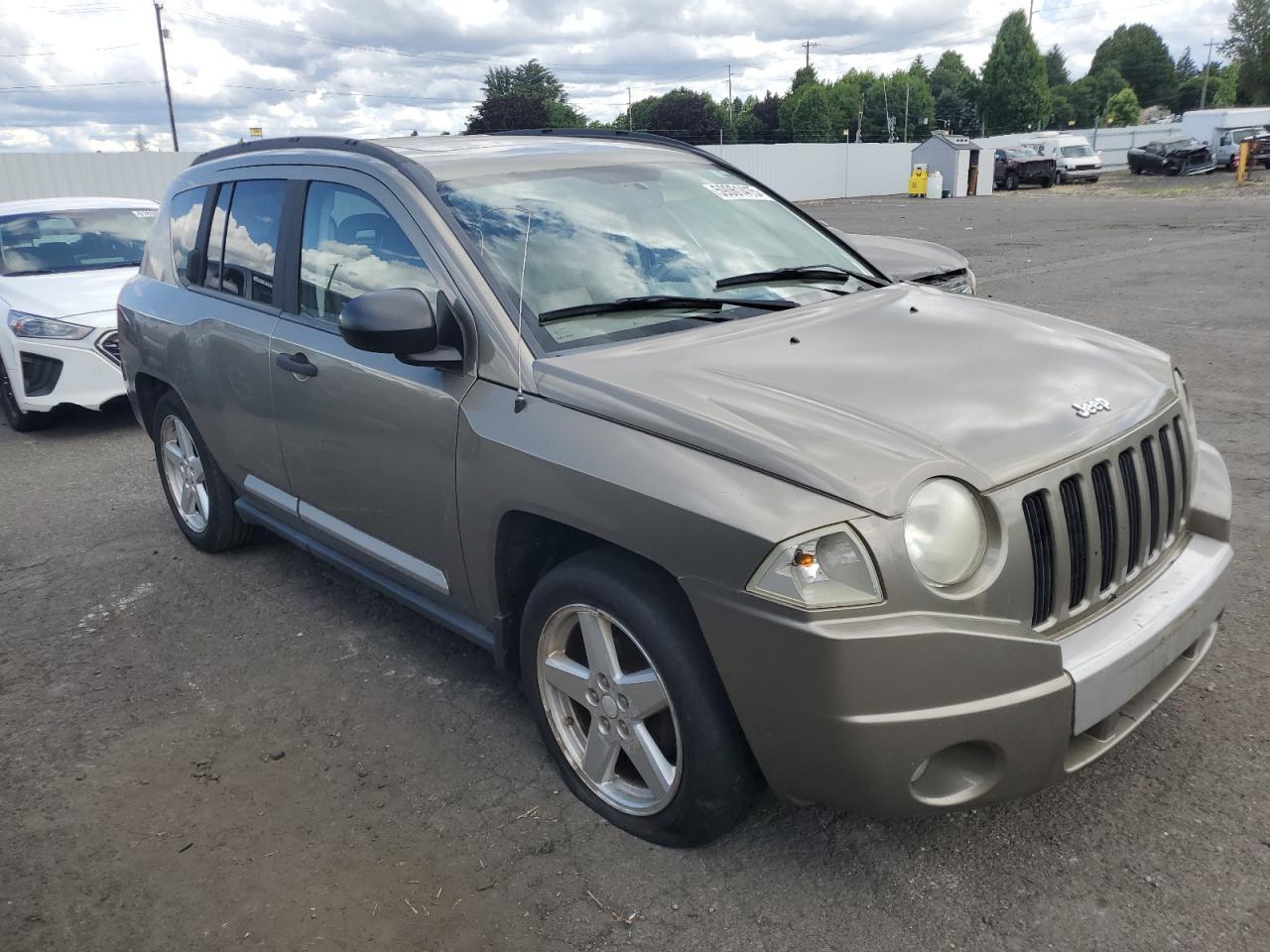 2007 Jeep Compass Limited - Image 4