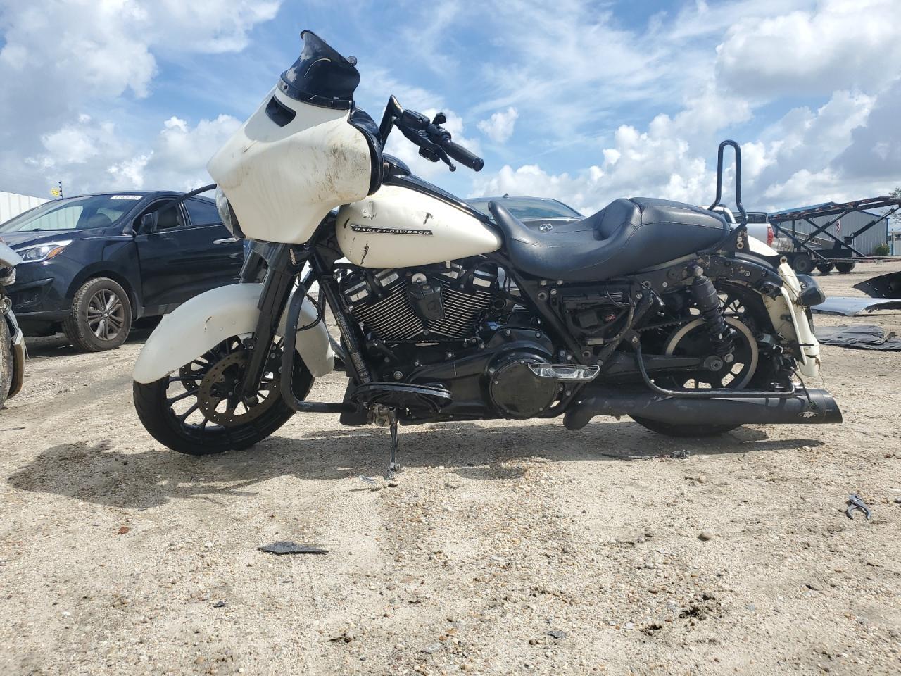 2018 Harley-Davidson Flhxs Street Glide Special - Фото 3
