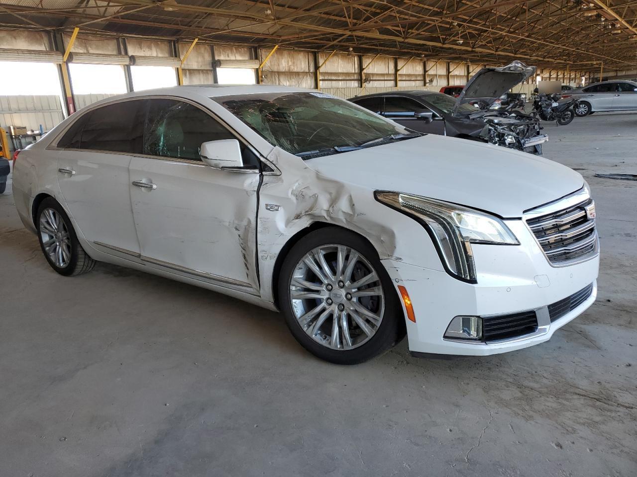 2019 Cadillac Xts Luxury - Image 4