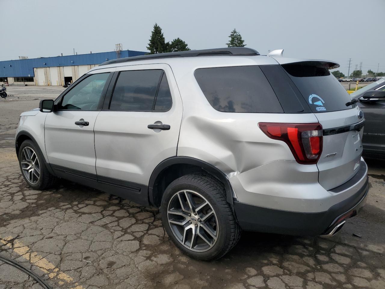 2017 Ford Explorer Sport - Фото 2