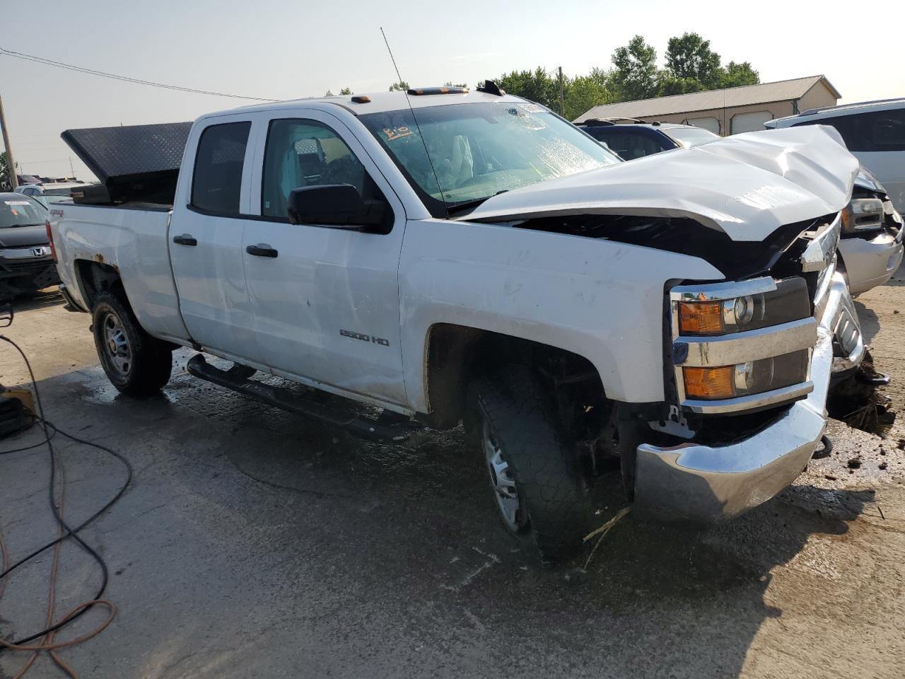 2016 Chevrolet Silverado K2500 Heavy Duty - Image 4