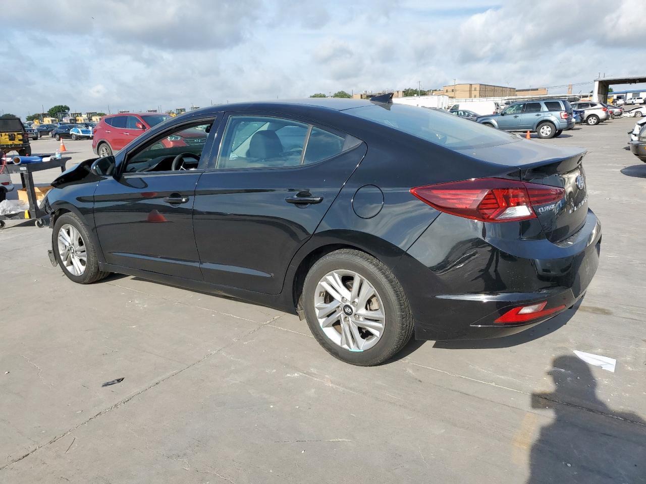 2020 Hyundai Elantra Sel - Фото 2