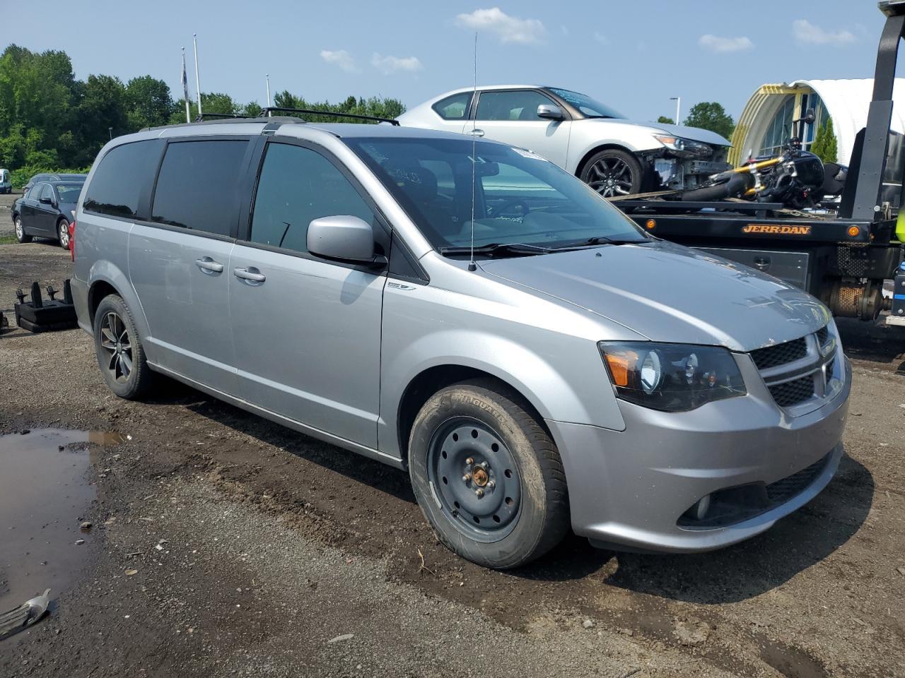 2018 Dodge Grand Caravan Gt - Image 4