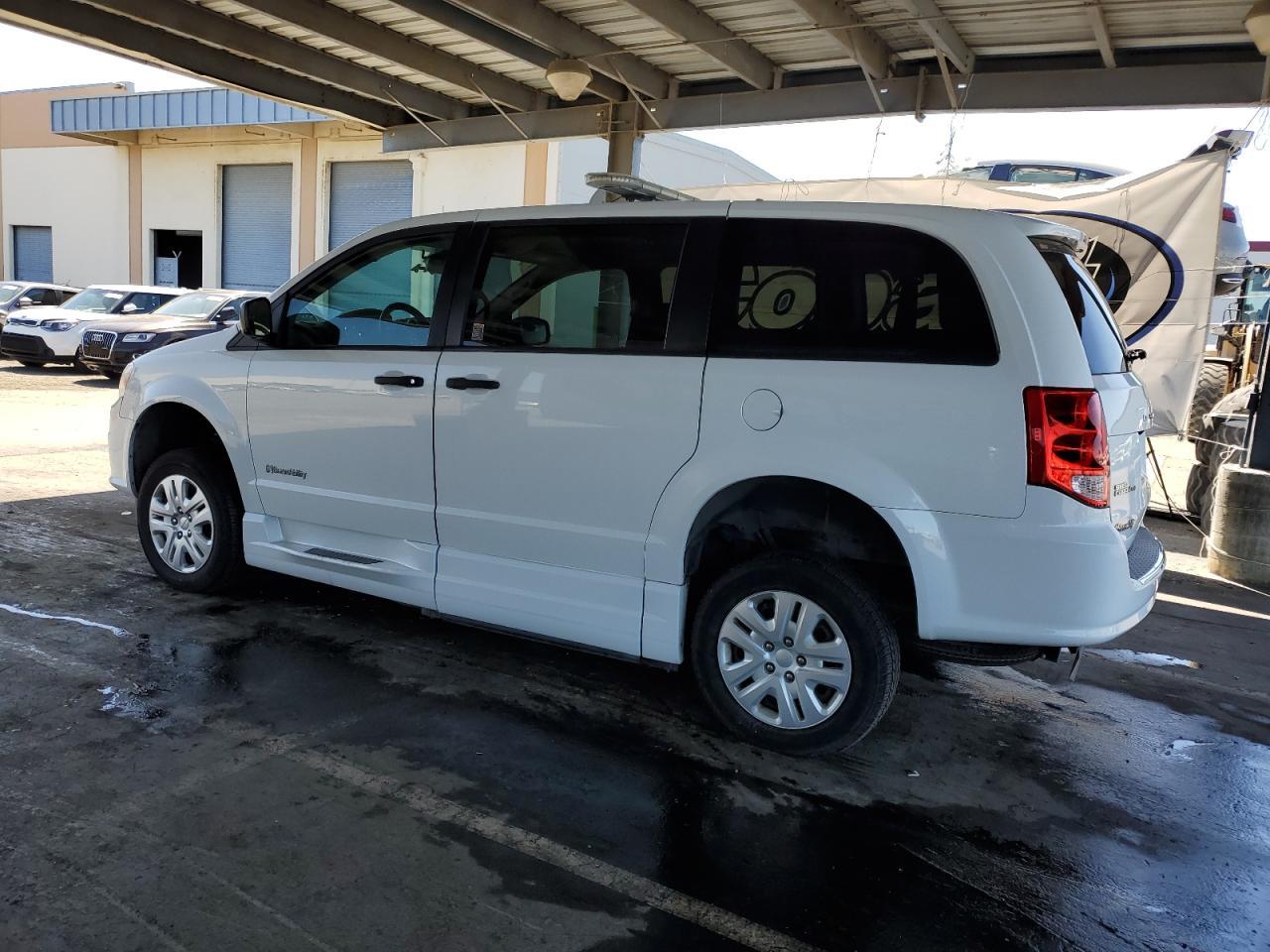 2019 Dodge Grand Caravan Se - Image 2