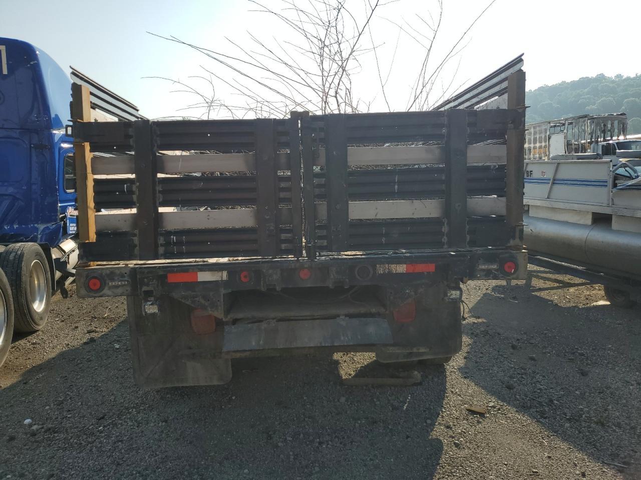 2005 Ford F550 Super Duty - Фото 6