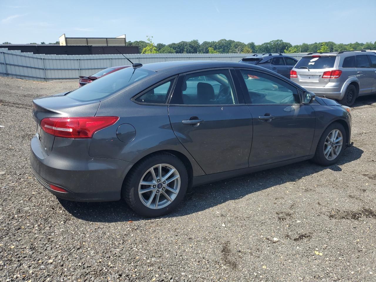 2017 Ford Focus Se - Фото 3