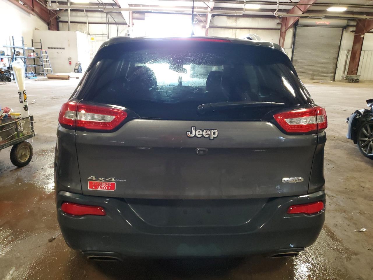 2018 Jeep Cherokee Latitude Plus - Фото 6
