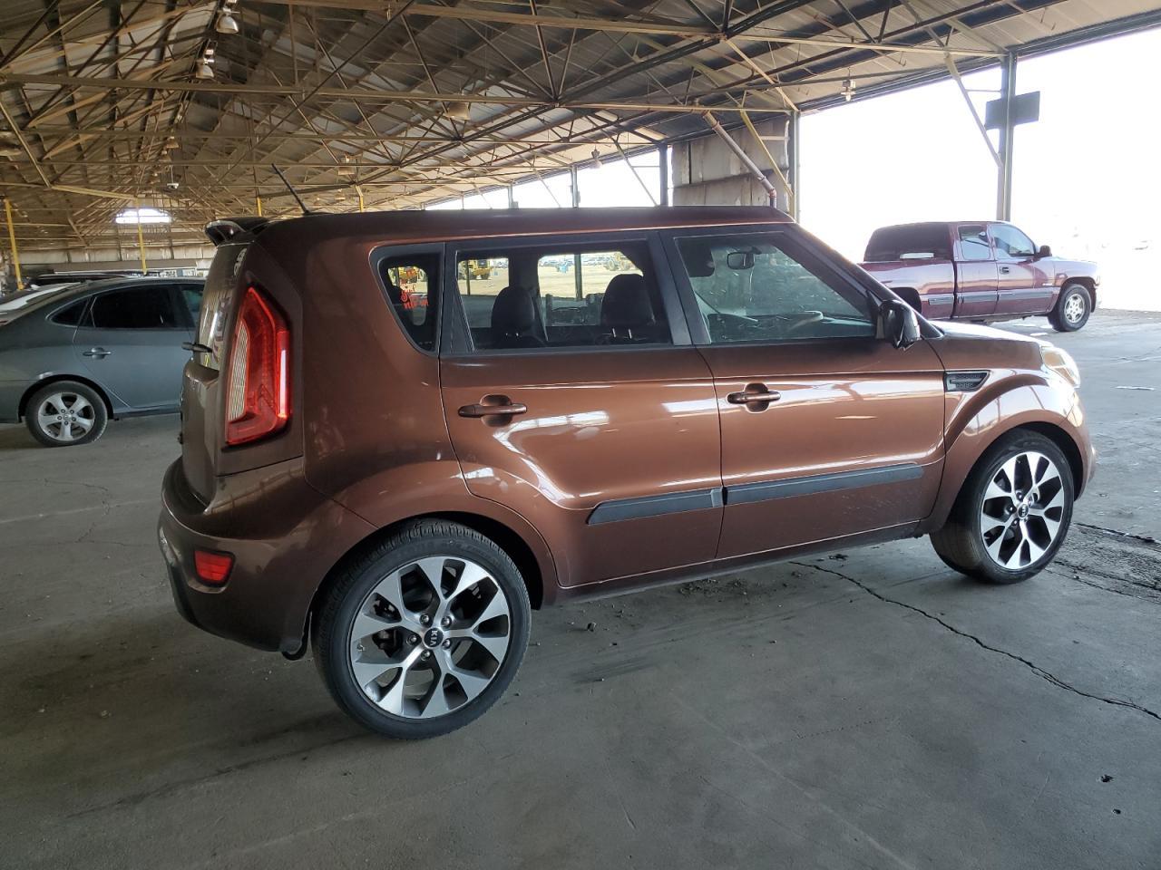 2012 Kia Soul + - Image 3