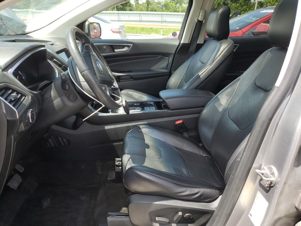 2020 Ford Edge Titanium - Фото 7