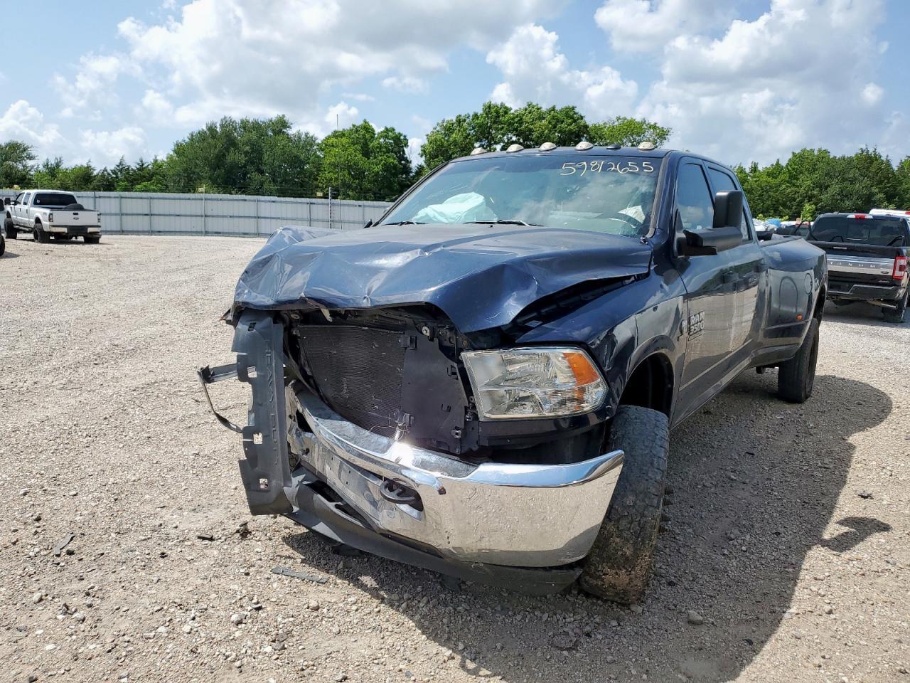 2018 Ram 3500 St - Фото 2