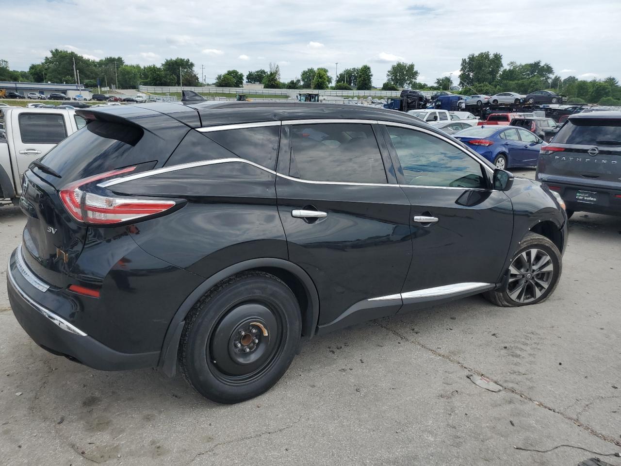 2017 Nissan Murano S - Image 3