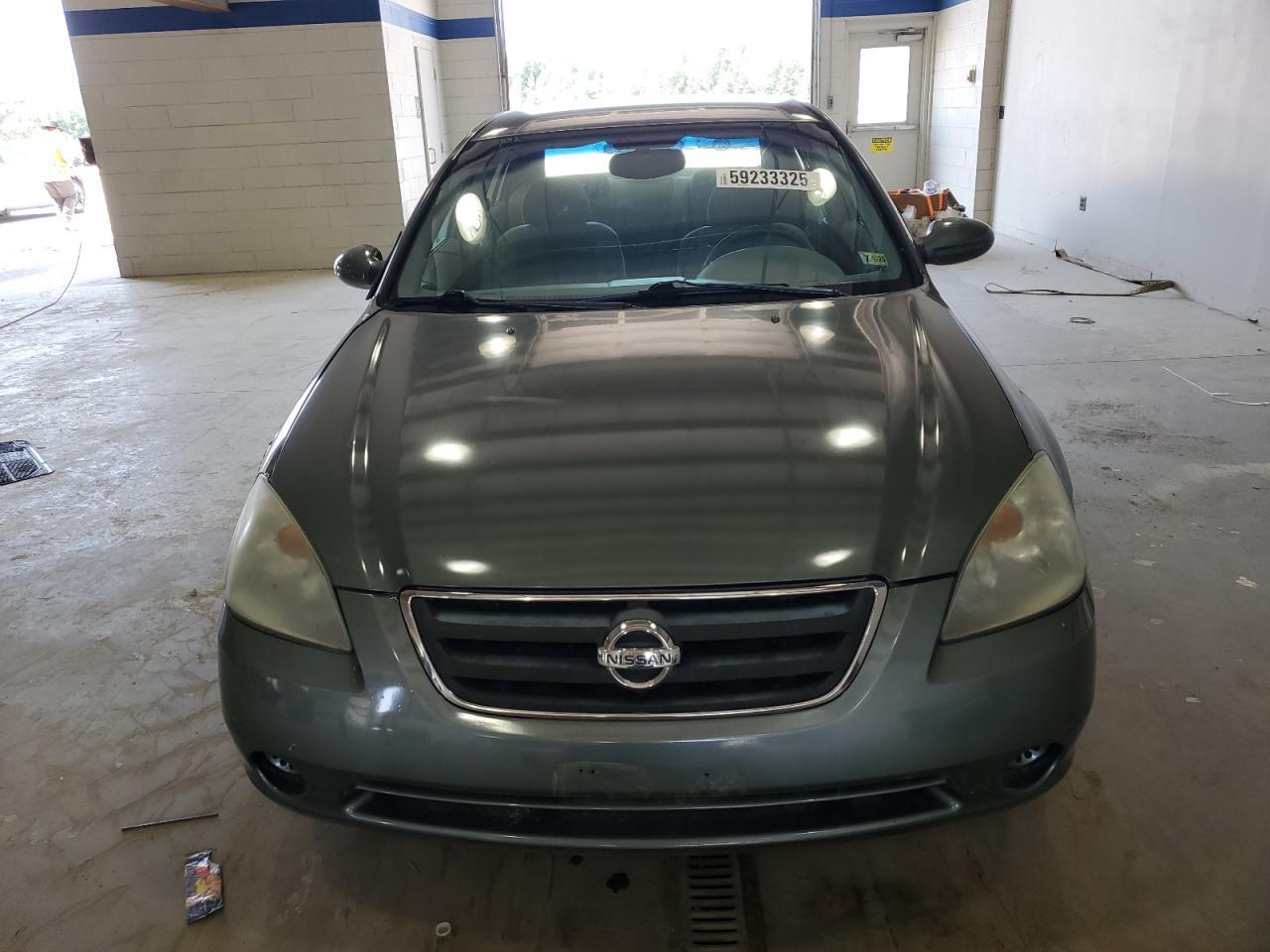 2003 Nissan Altima Base - Image 5