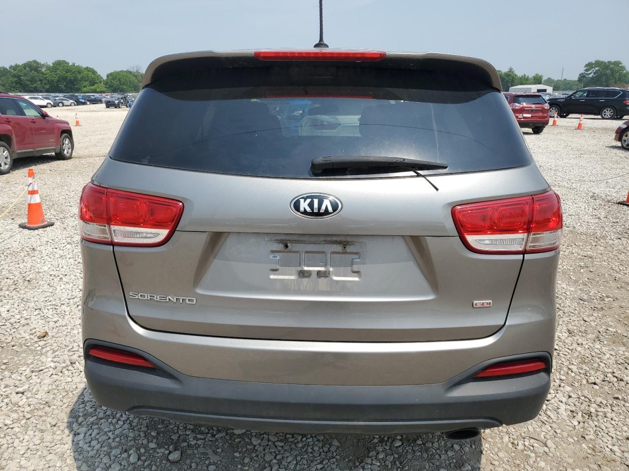 2016 Kia Sorento Lx - Image 6