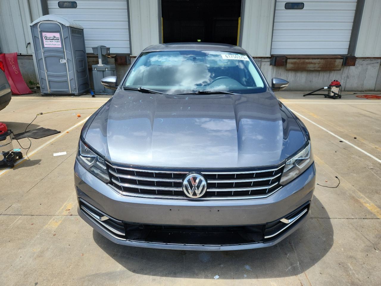 2017 Volkswagen Passat S - Фото 5
