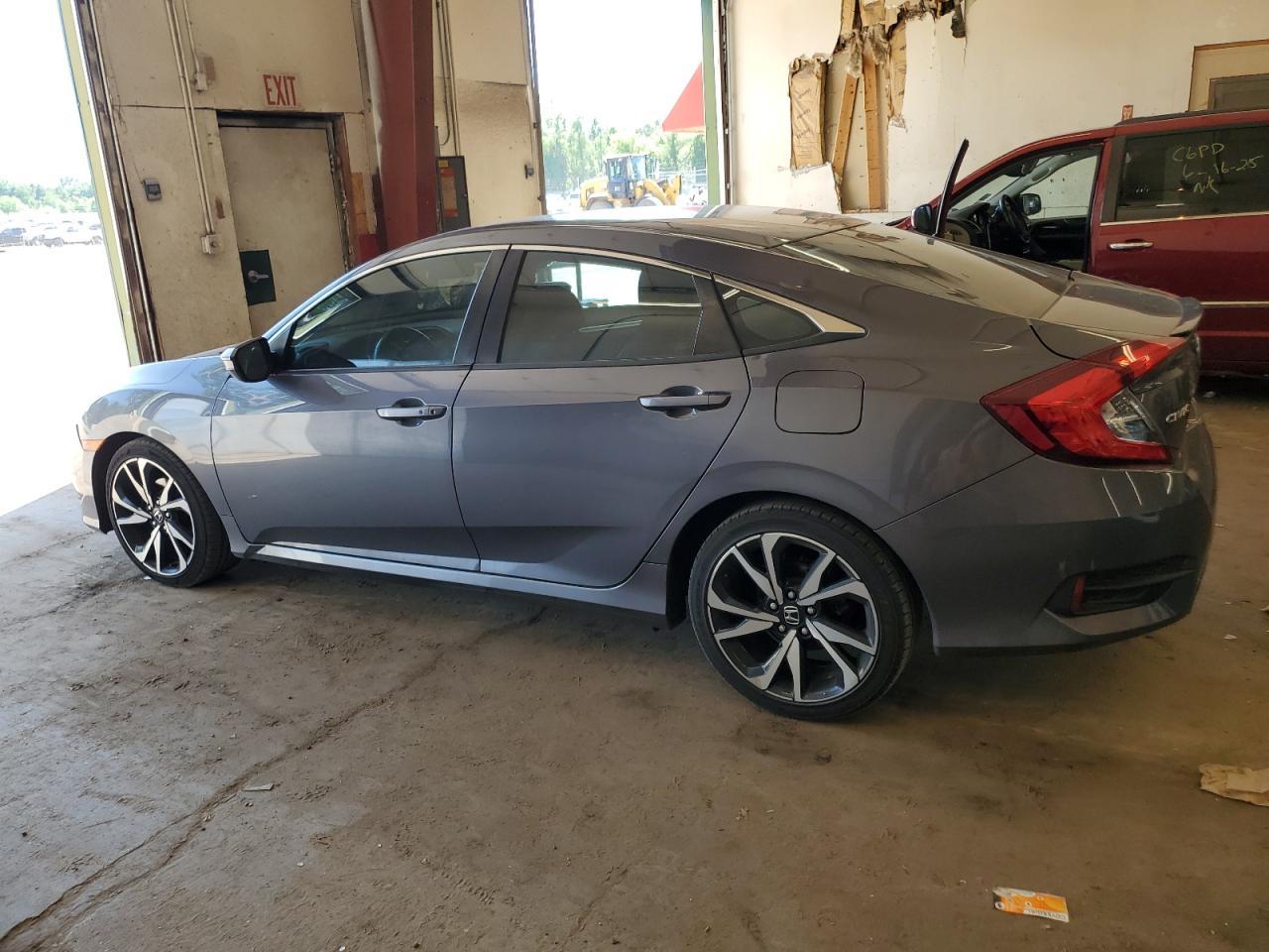 2019 Honda Civic Sport - Фото 2