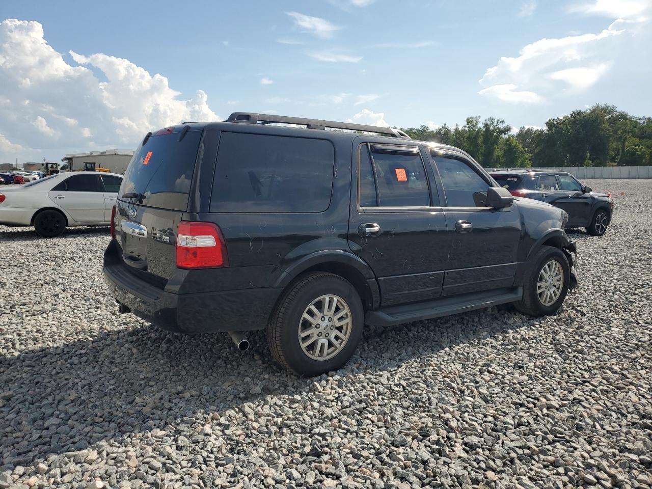 2014 Ford Expedition Xlt - Image 3