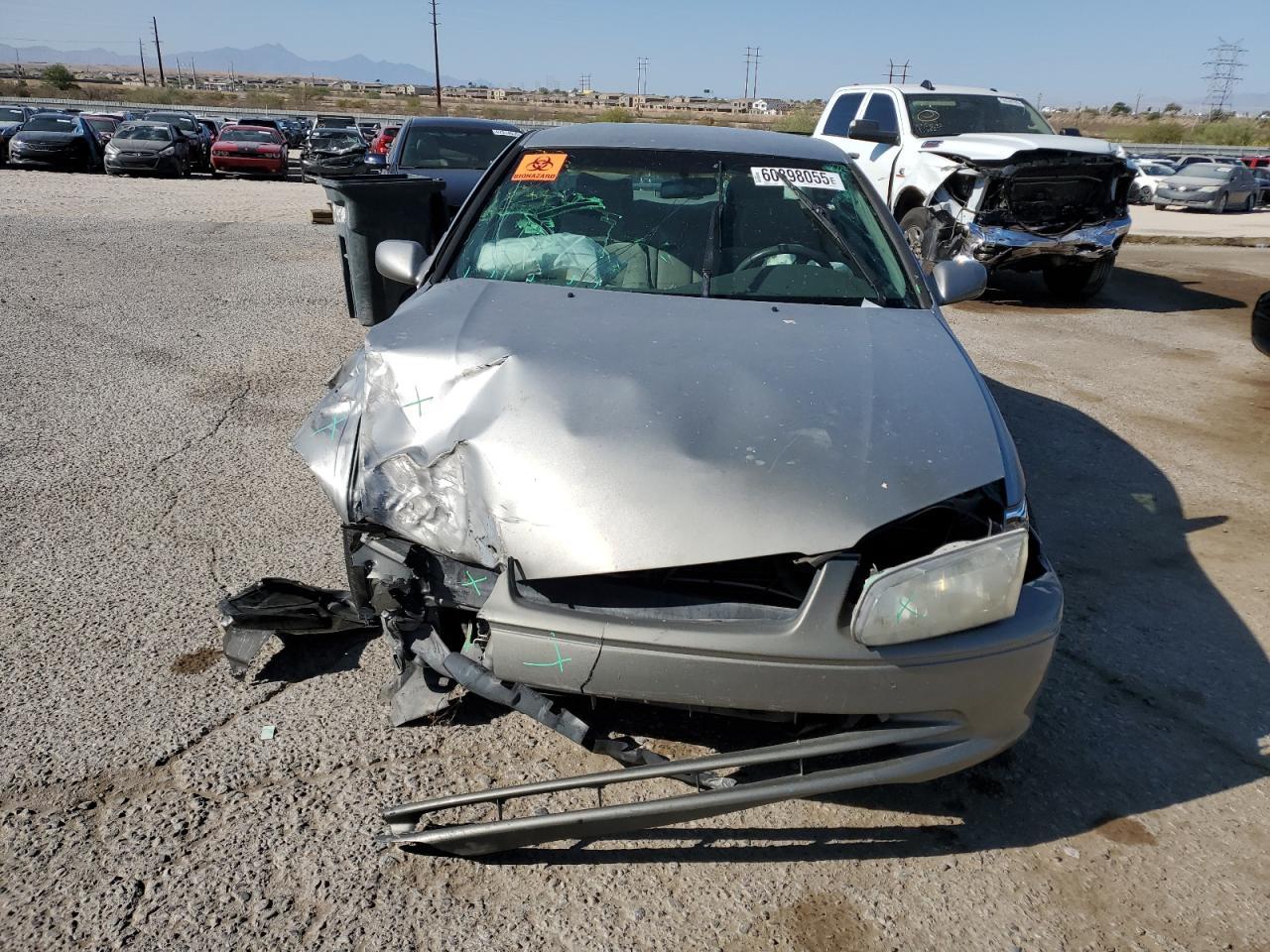 2000 Toyota Camry Le - Фото 5