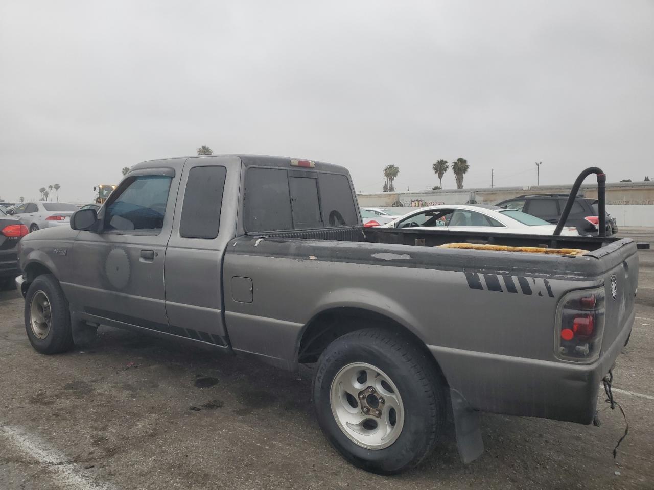 1999 Ford Ranger Super Cab - Image 2