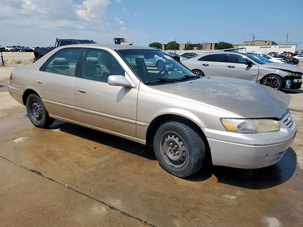 1998 Toyota Camry Ce - Image 4